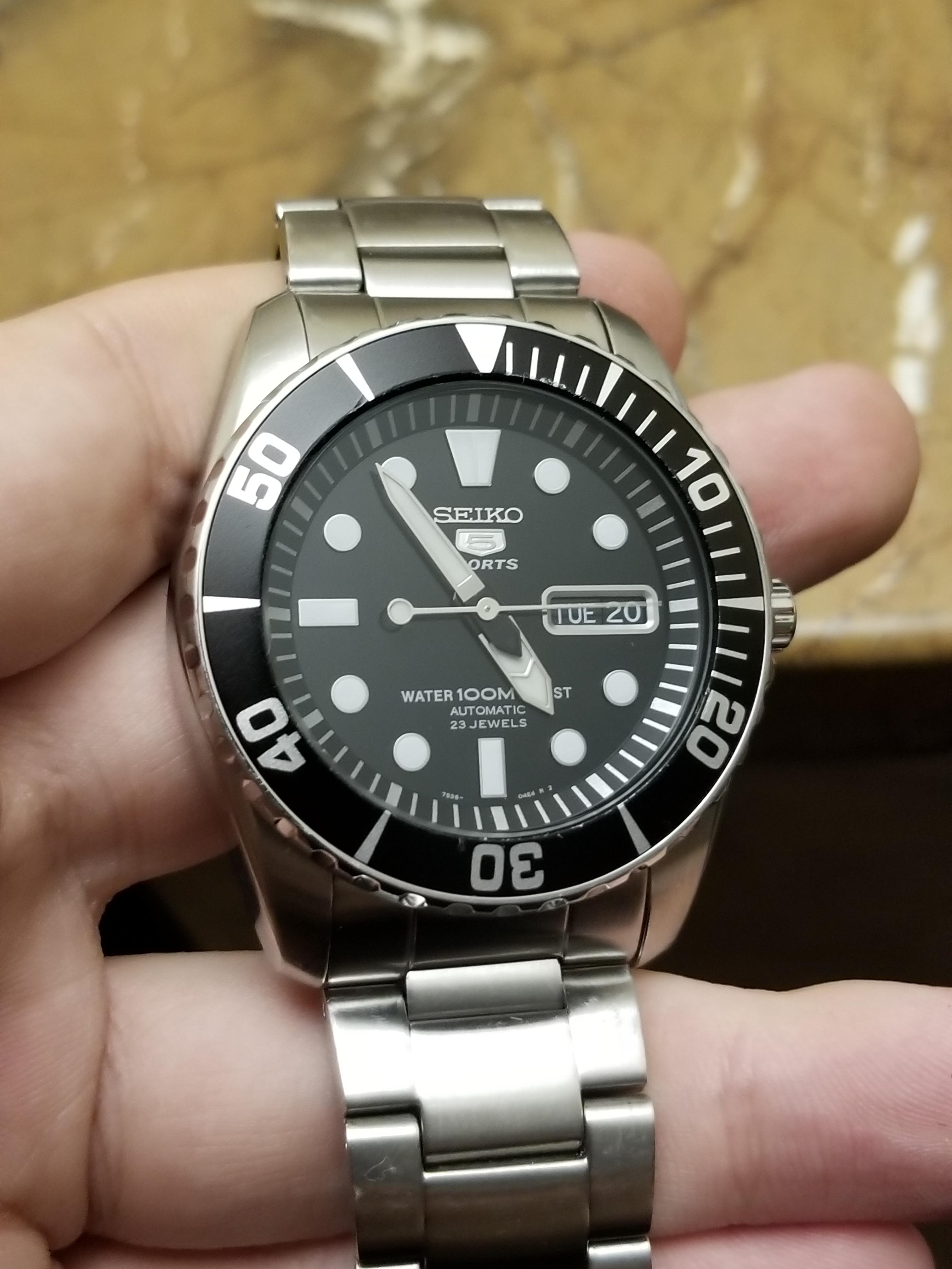 seiko submariner snzf17j1