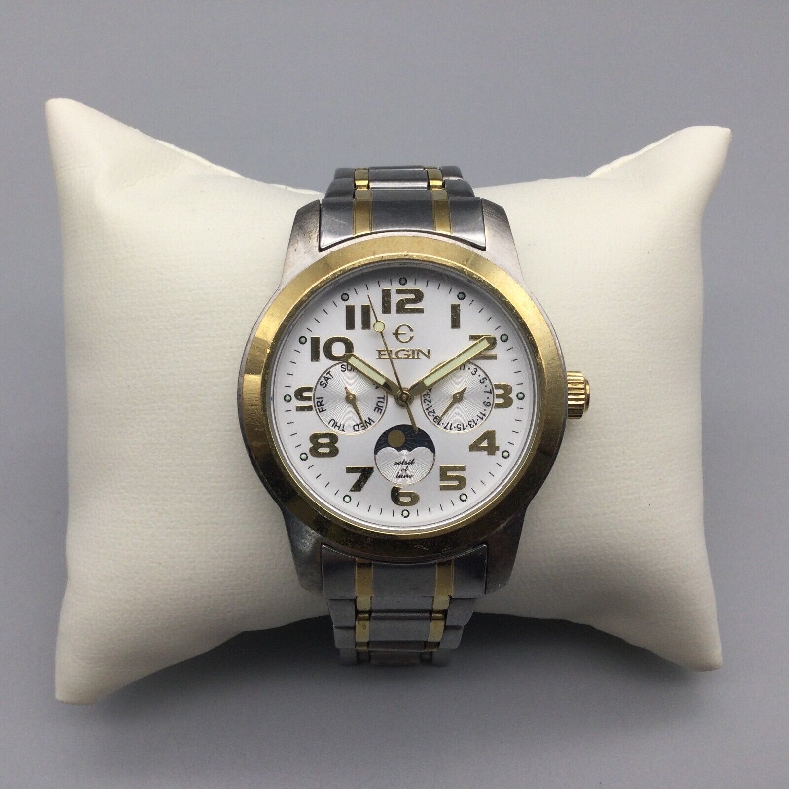 ELGIN サンバースト ヴィンテージアナログ時計 Elgin Day-Date Quartz Watch 36mm Silver Dial Stainless Steel