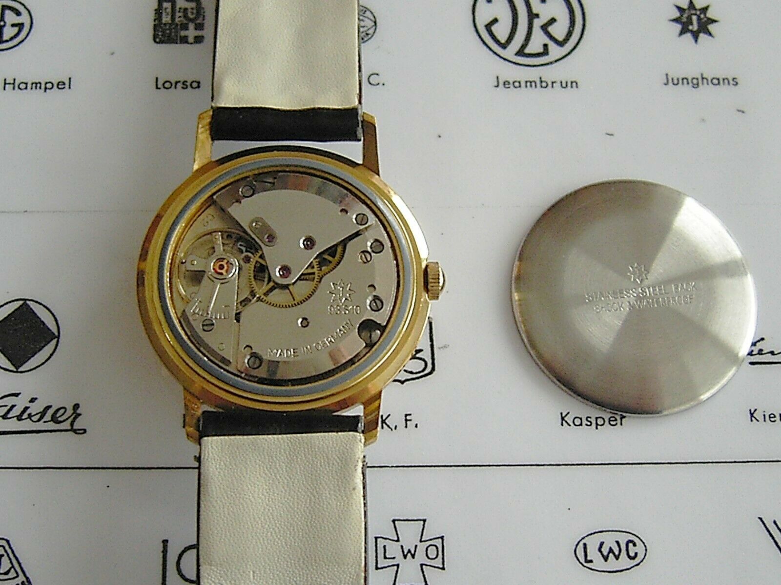 Junghans Max Bill 1962 Kaliber 93 S10 Handaufzug Datum