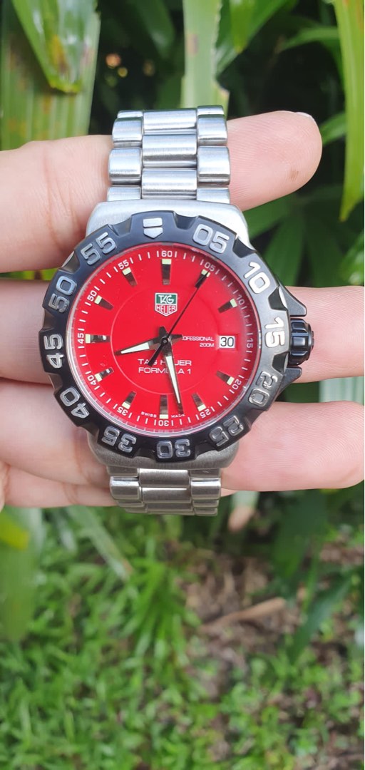 Tag heuer store formula 1 wah1112