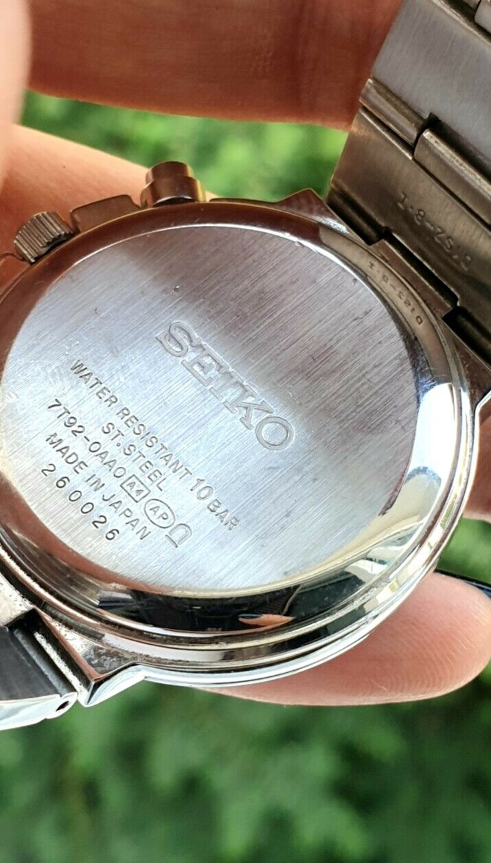 Seiko Lukia LK Chronograph Tachymeter 7T92 Red Dial Mens Seiko Lukia LK Chronograph Tachymeter 7T92 Red Dial Mens