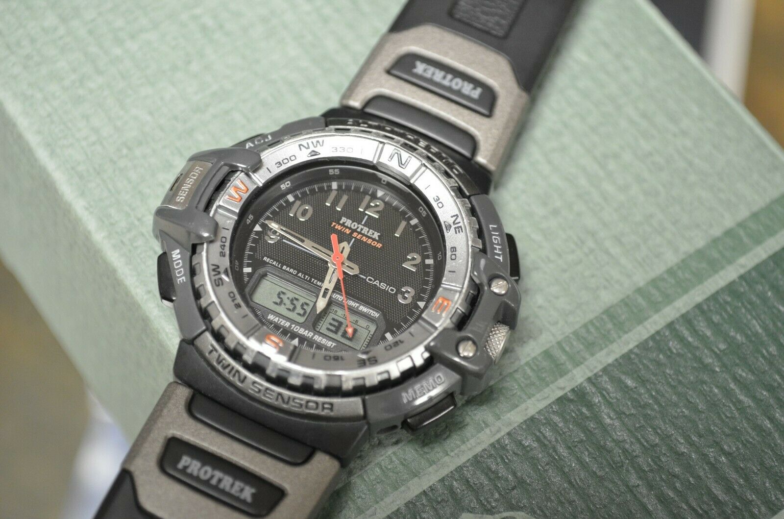 CASIO PROTREK PRT 70 WATCH TWIN SENSOR BAROMETER ALTIMETER