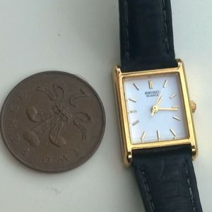 Seiko Ladies Vintage Quartz Watch 1N01-5A40 | WatchCharts Marketplace