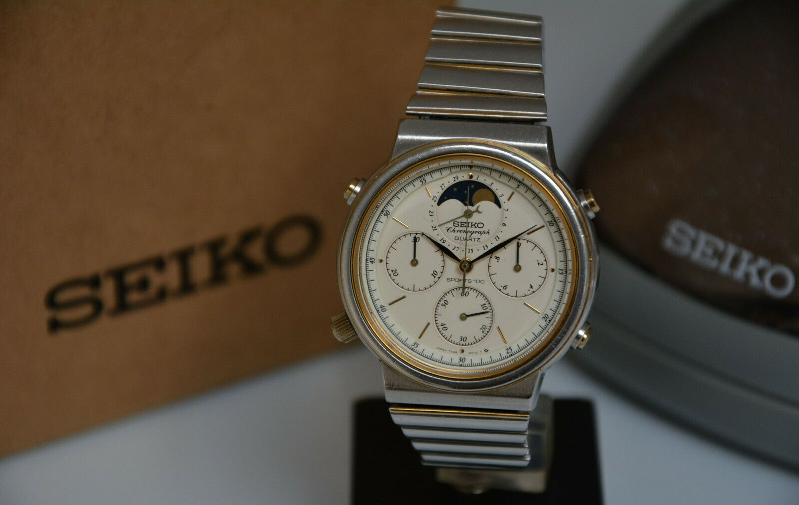 Vintage Seiko 7A48-5000 Chronograph Watch moonphase sports 100 | WatchCharts