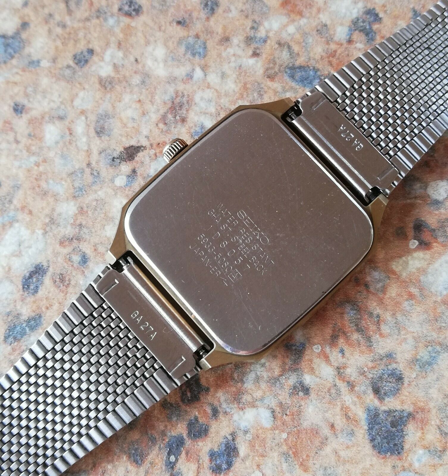 SEIKO GHA 5933-5080 メンズ　腕時計 Seiko Quartz 5933 5080 December 1981 Kanji GHA Hard Titanium