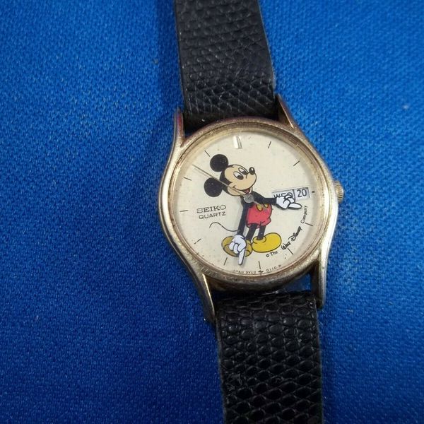 SEIKO WALT DISNEY MICKEY MOUSE WATCH 3Y03-0049 RUNS 100% BUT NO BACK ...