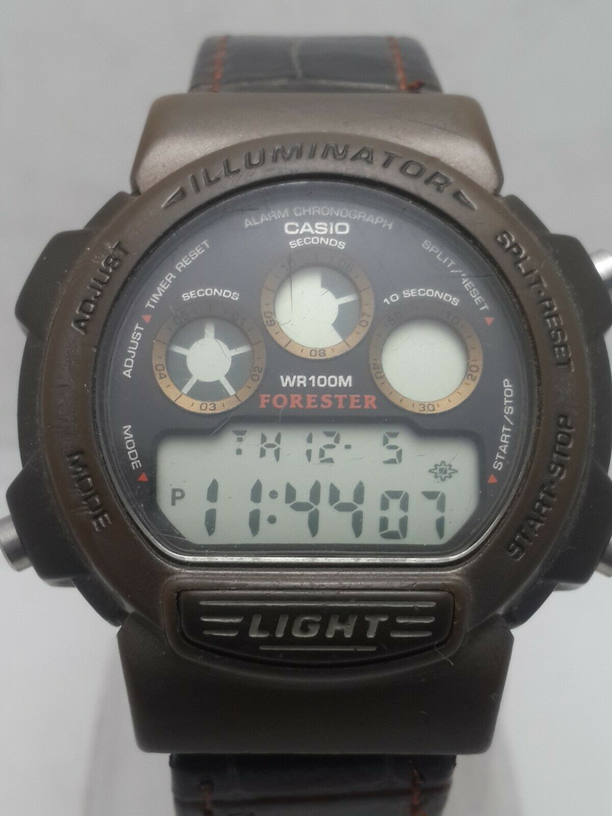 Reloj casio forester online precio