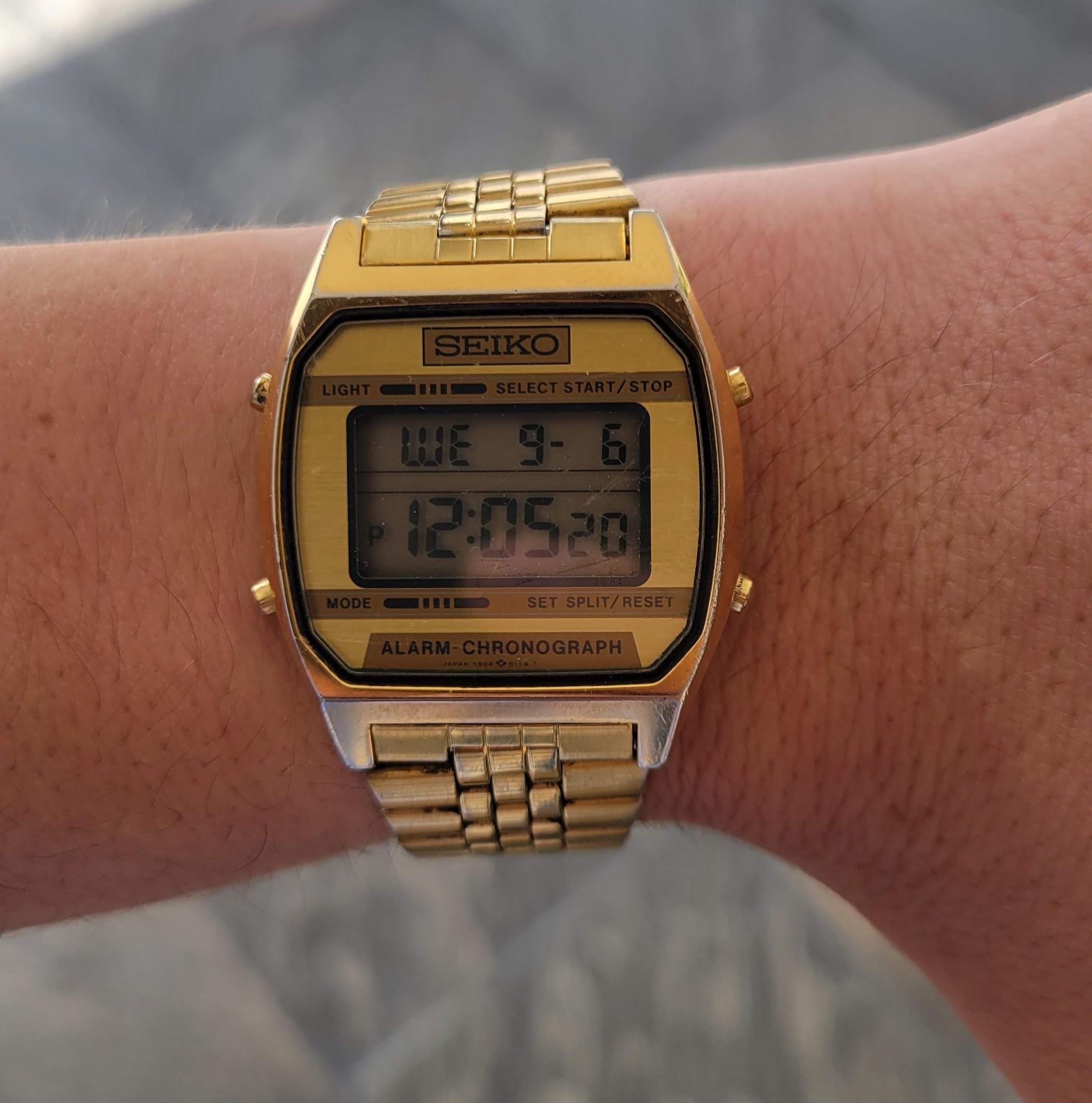 90s Vintage Seiko Gold 腕時計 ラウンド ディト 稼働品 WTS] Seiko Vintage 90s digital in gold: A904-5199 | WatchCharts