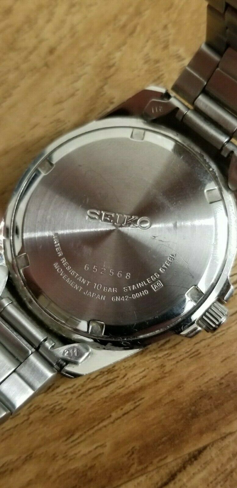 Seiko 6N42 00H0 Classic Men s Watch Water Resistant 100M Date