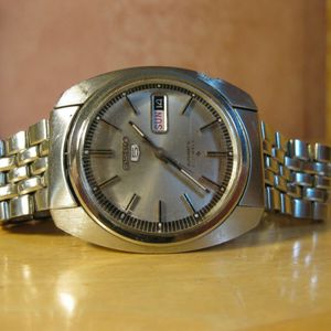 RARE SEIKO 5 1970'S VINTAGE AUTOMATIC MENS WATCH, MODEL 6119-8470 |  WatchCharts