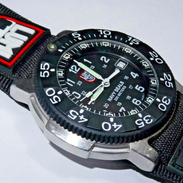 Luminox Navy Seals Series 3100 Steel Case 200M Dive Watch New Lumi Logo ...