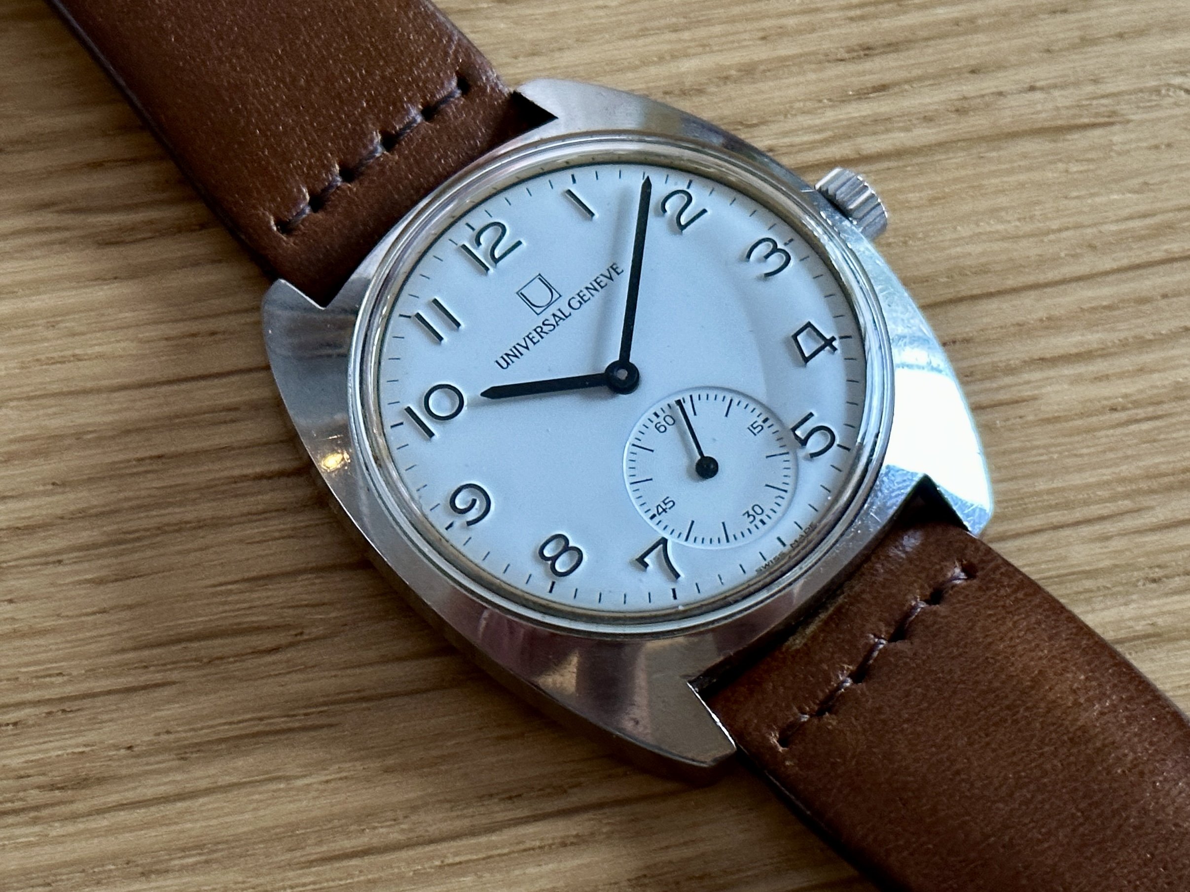 The Eberhard & Co. Scafograf 300 watch hands-on