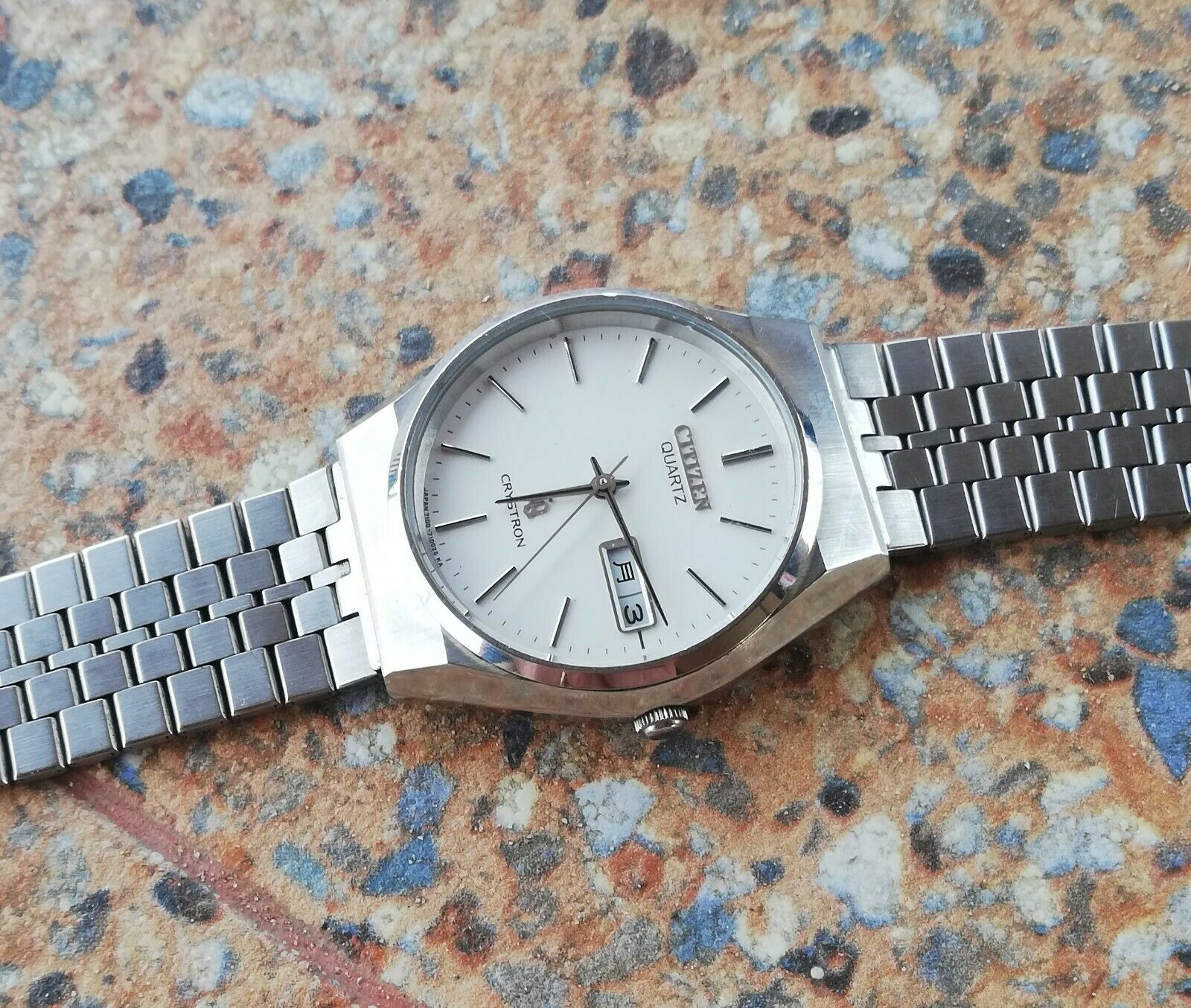 Vintage Citizen CQ Crystron Quartz Watch 7100 October 1980