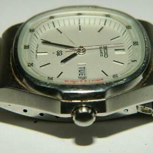 VINTAGE SEIKO 7559-5000 MEN'S QUARTZ DAY- DATE LIGHT WRISTWATCH
