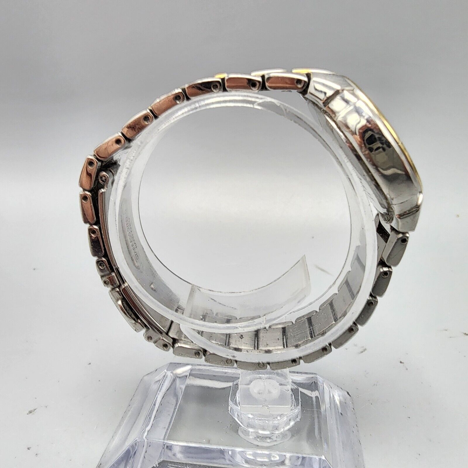 Seiko Solar Watch Women Two Tone White Dial Date 100M Round V187 