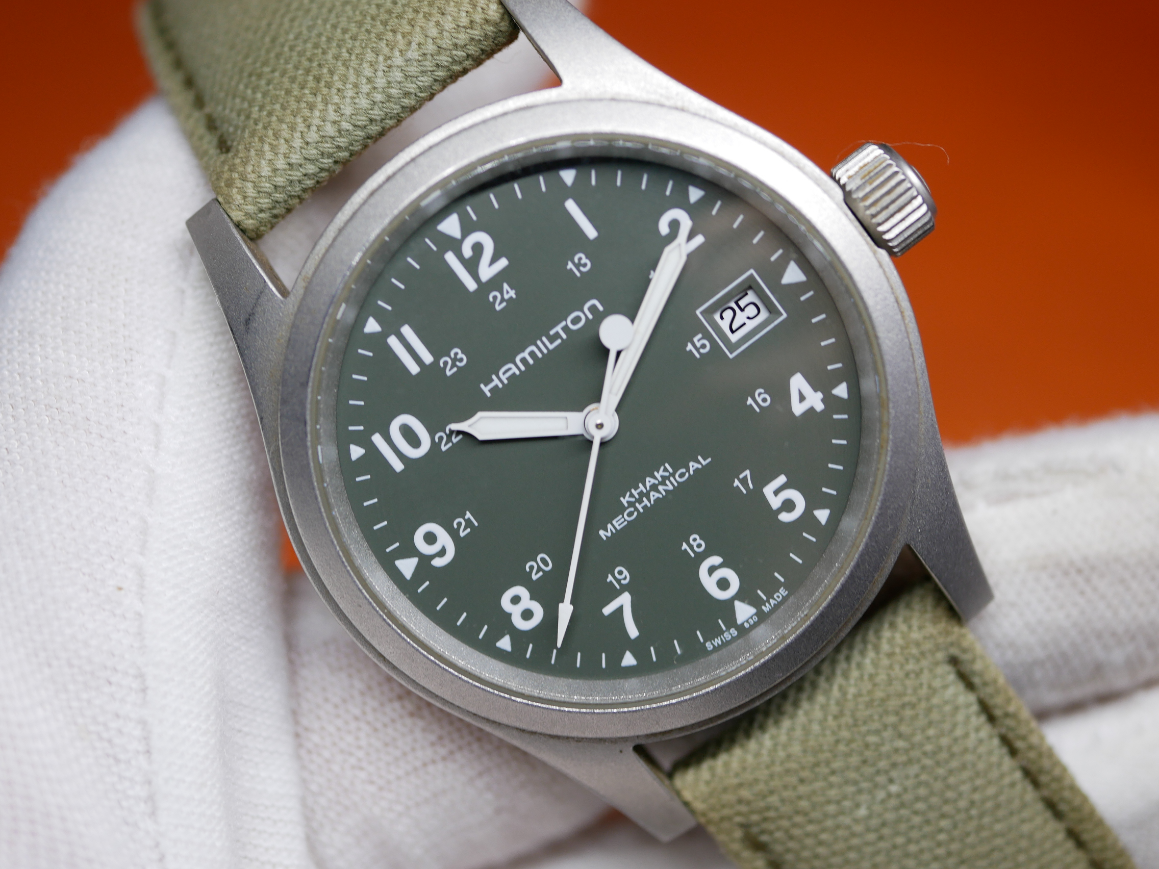 Hamilton khaki clearance field green dial