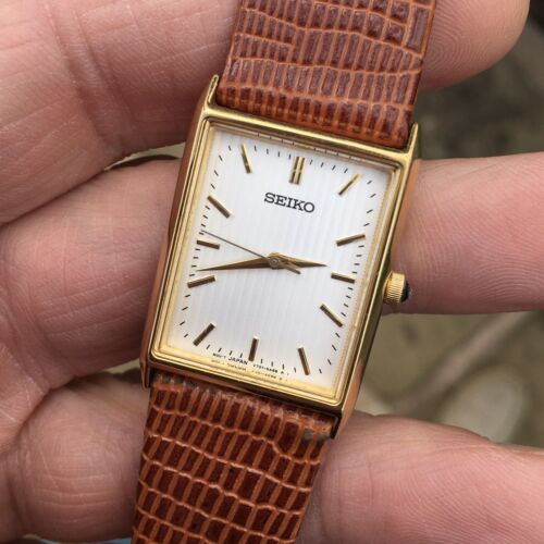 【超希少】セイコー　タンク　クォーツ　V701-5E10 ゴールド Superb vintage Seiko V701-5E10 gold plated textured dial