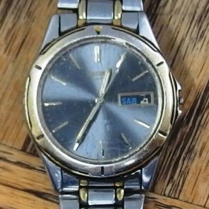 Seiko 7N43-6A09 Day Date Sunburst Dial Gold Bezel Grey Dial -- Parts Only |  WatchCharts