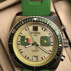 Zodiac Lime Green Sea Dragon ZS2924 Swiss Quartz Chrono 100 Meter