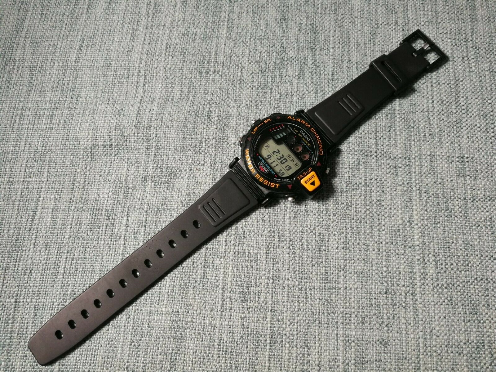 vintage casio cbx-1000 1/1000 second chrono alarm lcd watch japan 