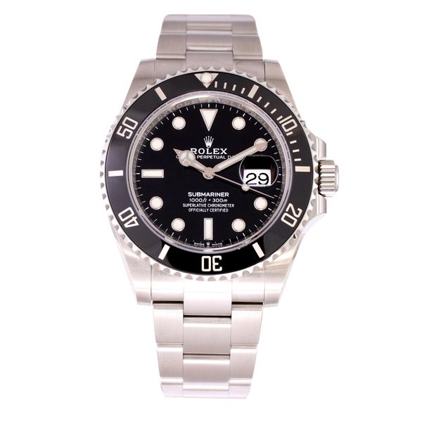 submariner date retail price