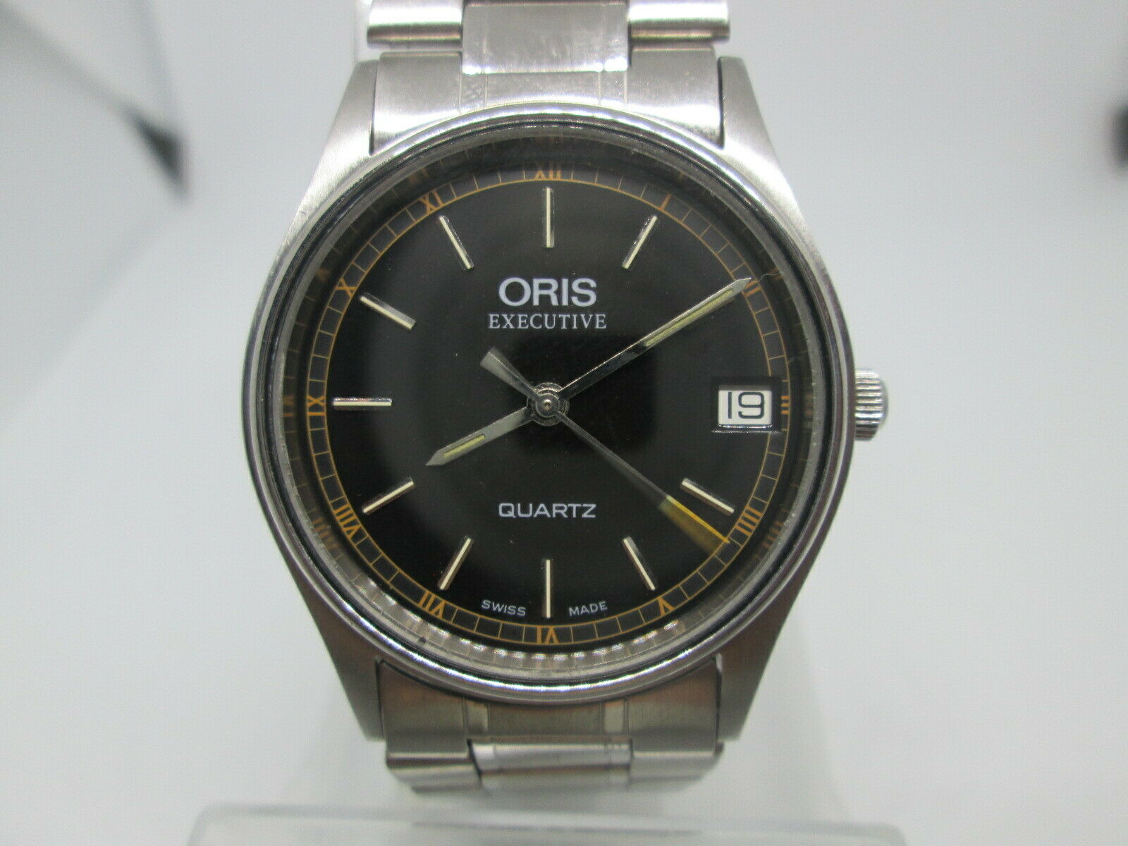 ORIS EXECUTIVE DATE STAINLESS STEEL QUARTZ MENS