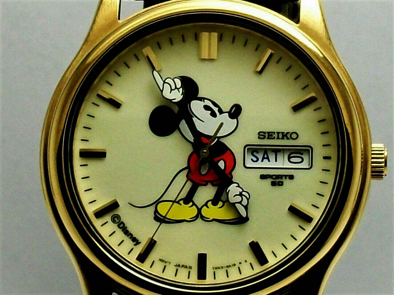 MEN S SEIKO MICKEY MOUSE WATCH SPORTS 50 7N43 WatchCharts