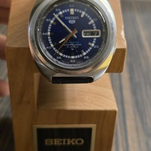 Seiko 5 7019-7050 For Sale | WatchCharts Marketplace