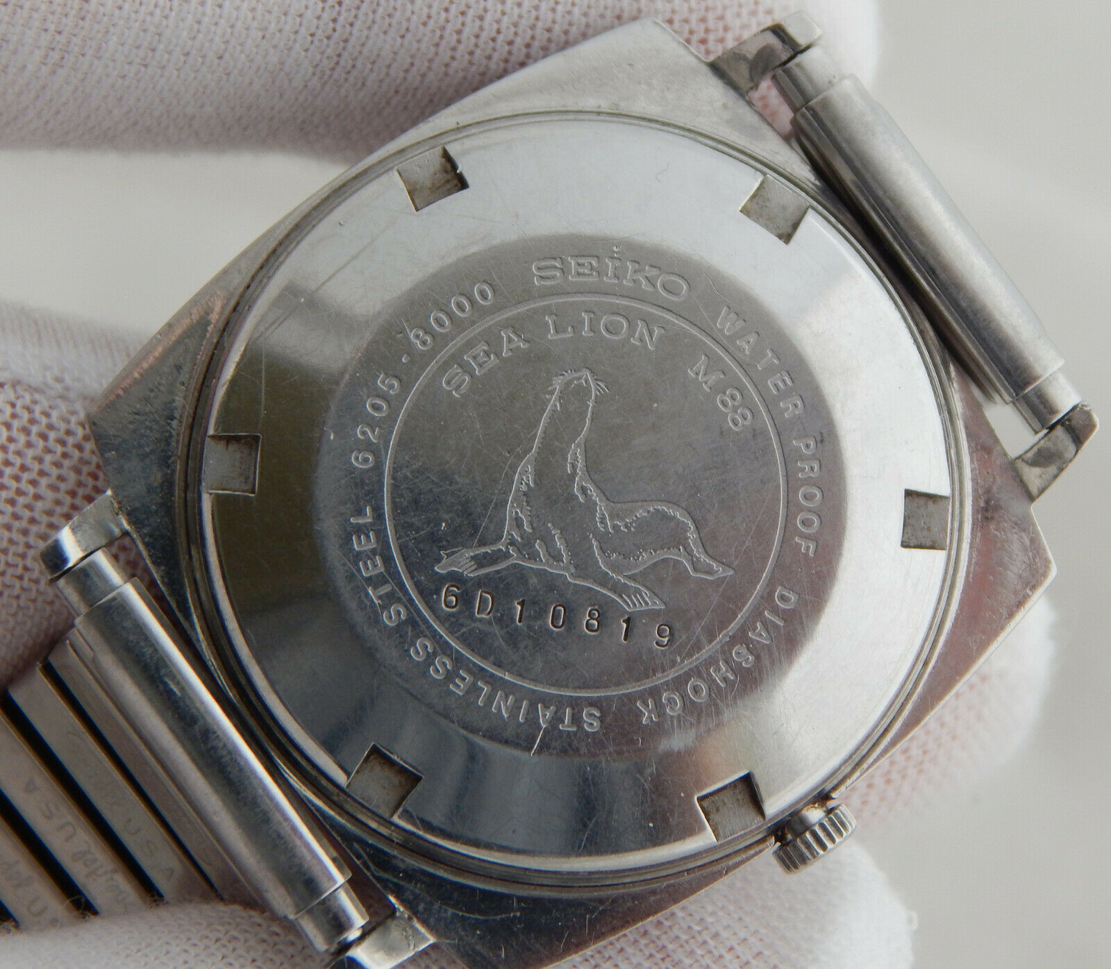 【珍品Sea LION】SEIKO SELFDATER 自動巻き【稀少アザラシ】 SEIKO 6205-8000 SEA LION M88 AUTOMATIC DIASHOCK SELFDATER