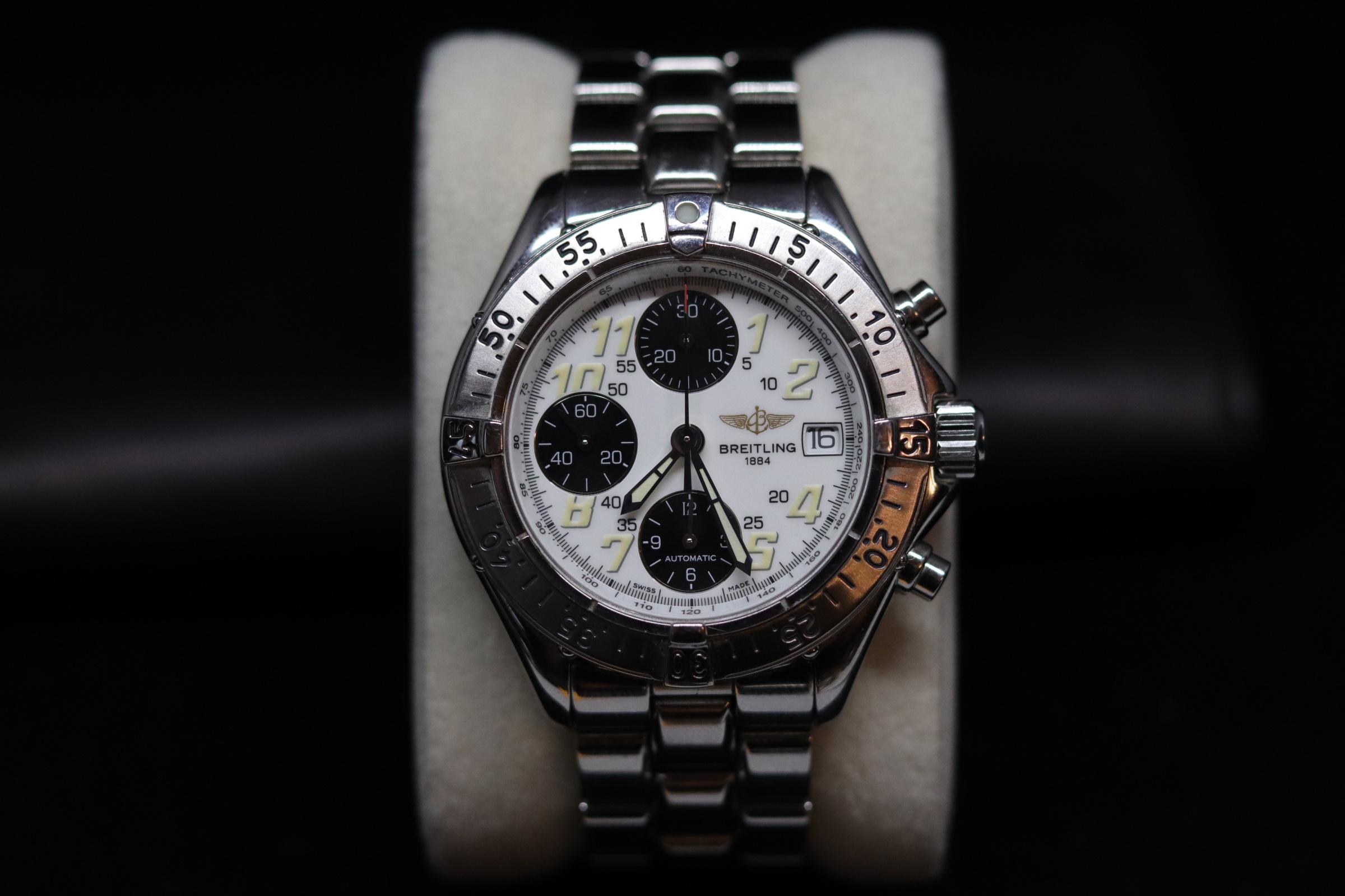 A13335 breitling 2025