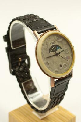 ESTATE Vintage RARE Fossil BW-6726 Moon Landing Face Watch  display picture 3