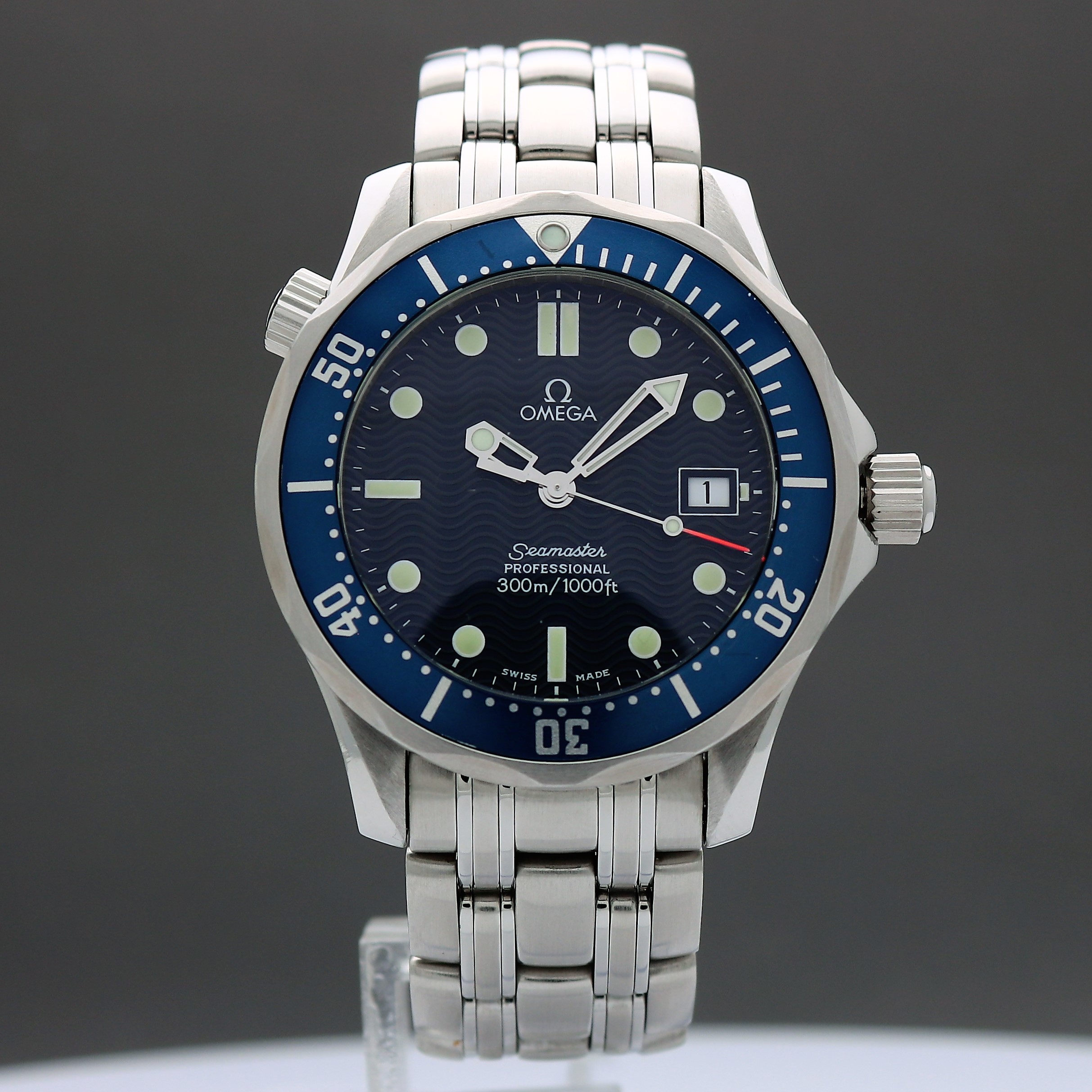 Omega Seamaster Professional 300M 2561.80 James Bond 36mm Quartz