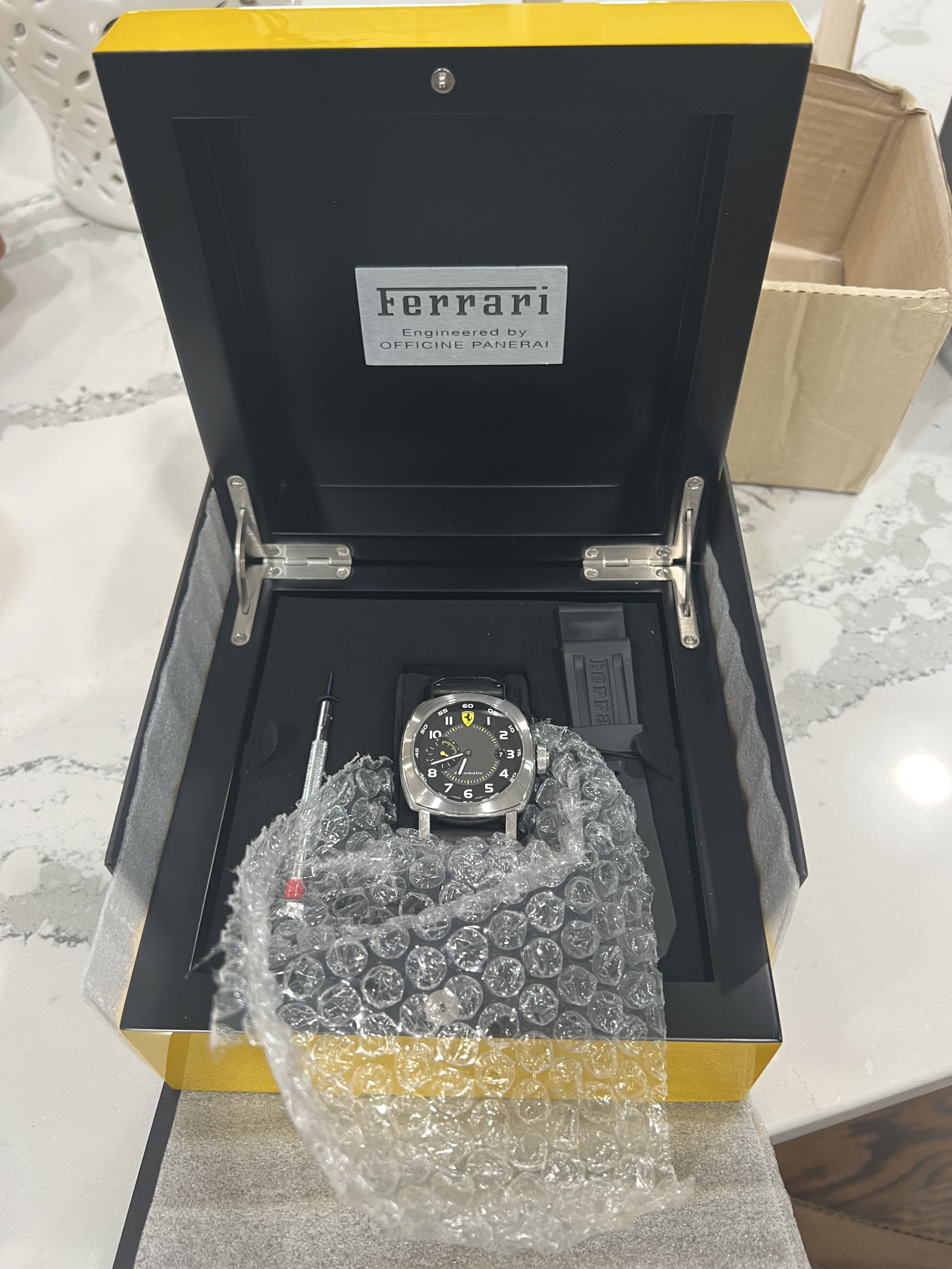 4 400 USD Ferrari Panerai FER00002 Like New WatchCharts