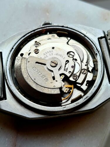 Vintage Square BLACK 1982 SEIKO 5 Men's Automatic Watch 6349 Vintage Square BLACK 1982 SEIKO 5 Men's Automatic Watch 6349
