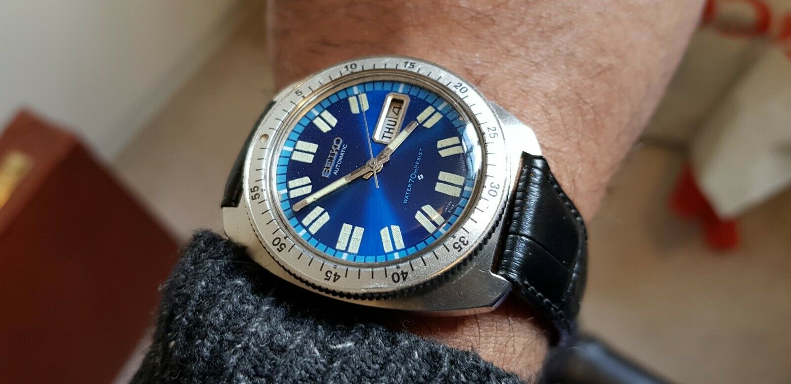 SEIKO 'BLUE CHEVRON' 6106-8589 - STUNNING RARE DIVER! 1971