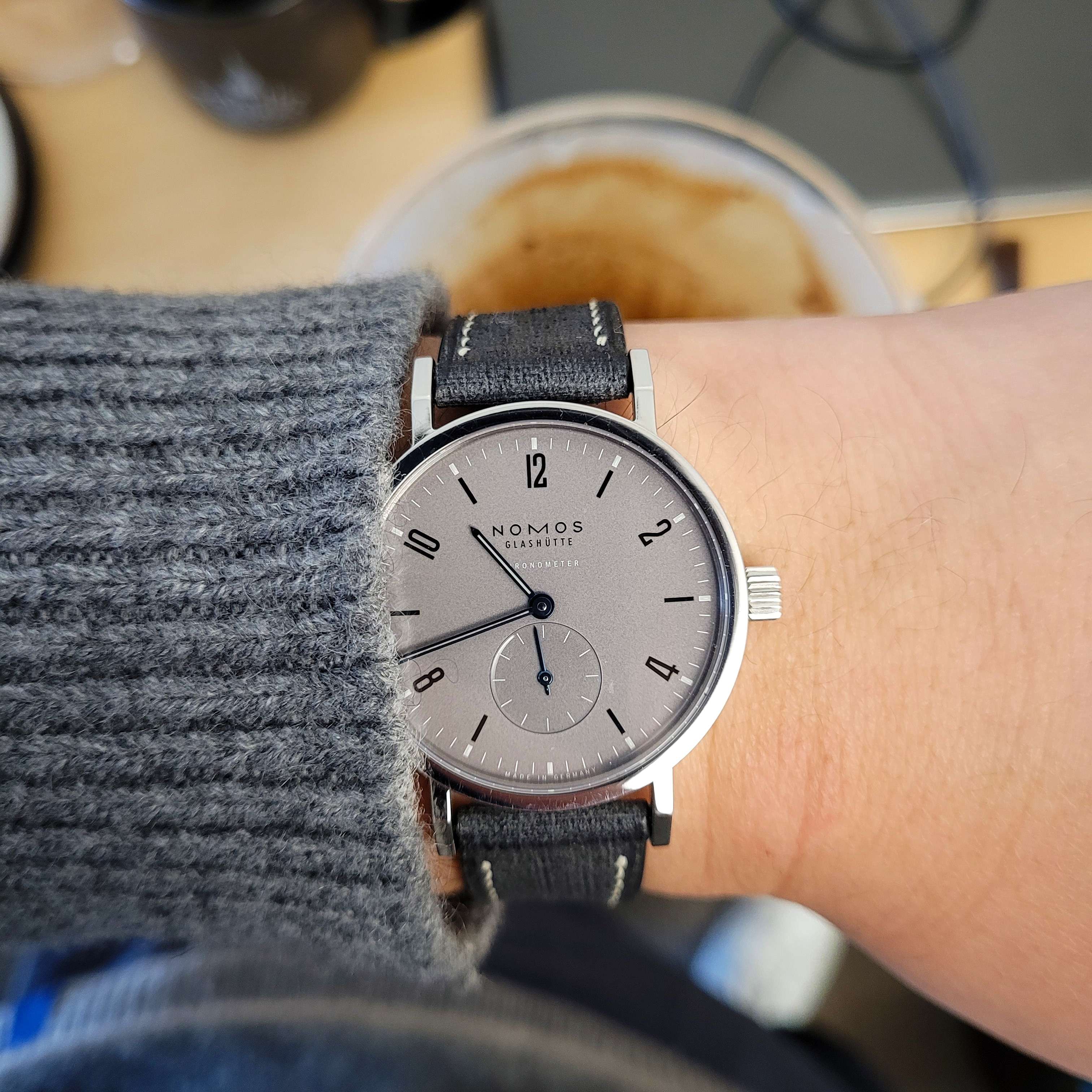 Hodinkee discount nomos tangente