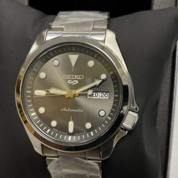 SEIKO 5 Automatic Menâs Watch Steel Bracelet Day-date SRPE51 Made In Japan | WatchCharts