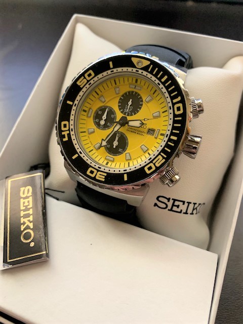 Seiko 2024 yellow chronograph