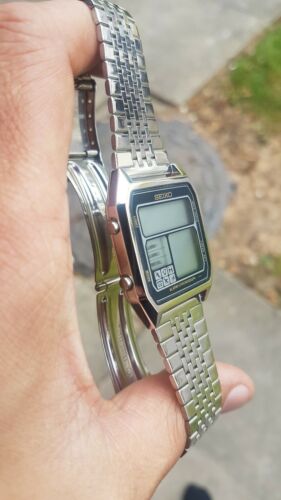 Seiko D138 4000 Running Man Digital watch.Spares Repairs Project