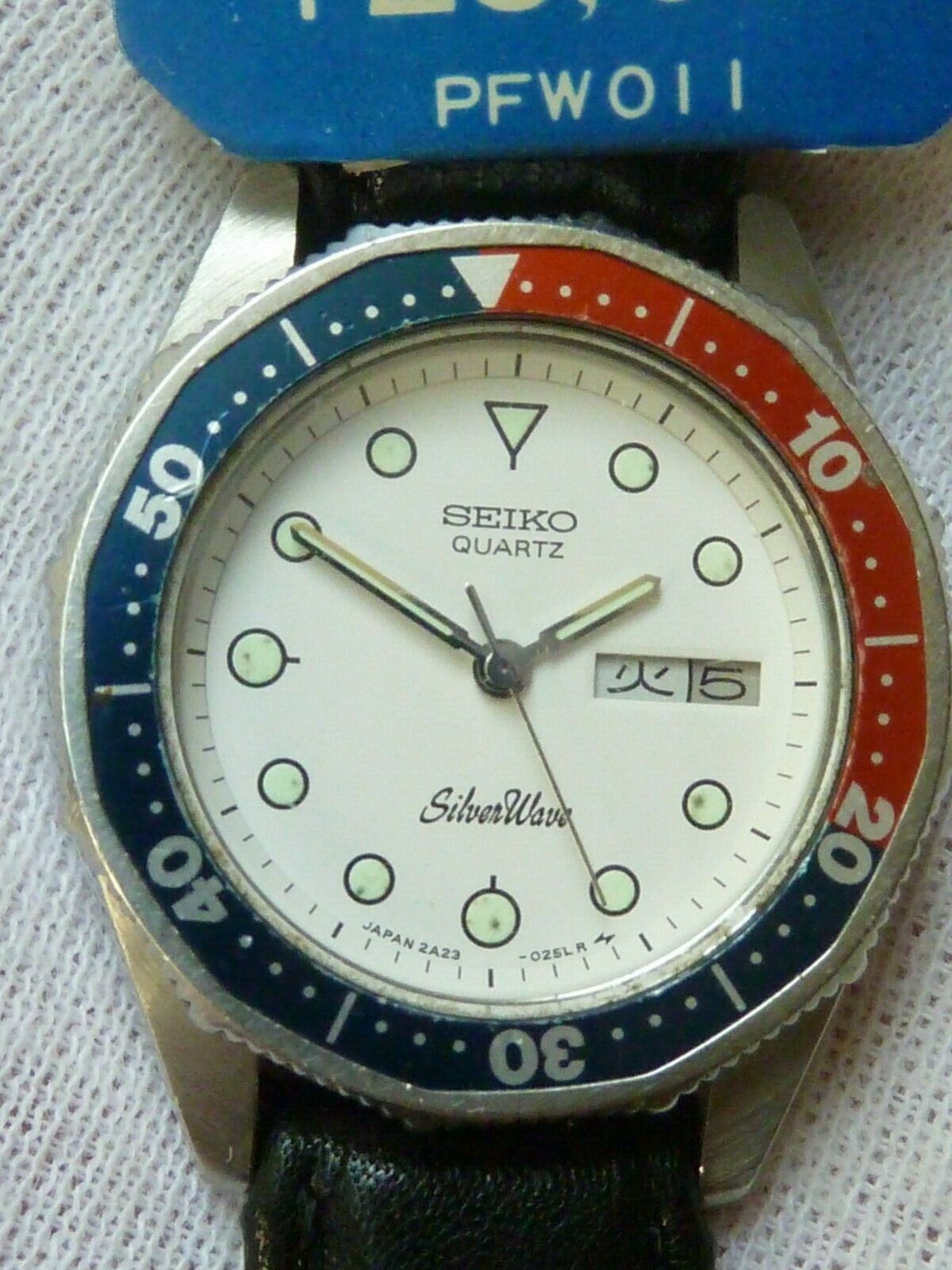 SEIKO LADIES SILVER WAVE DIVER WATCH 2A23 0120 PEPSI 100M WORKING