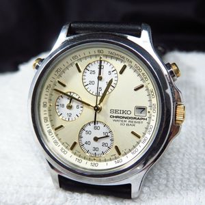 【希少】　セイコー　クロノグラフ　パンダ　7T27-6A70 ホワイト 希少】 セイコー クロノグラフ パンダ 7T27-6A70 ホワイト