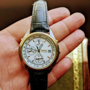 Seiko 7T32 chronograph watch. Case measures . Needs battery or  repairs | WatchCharts