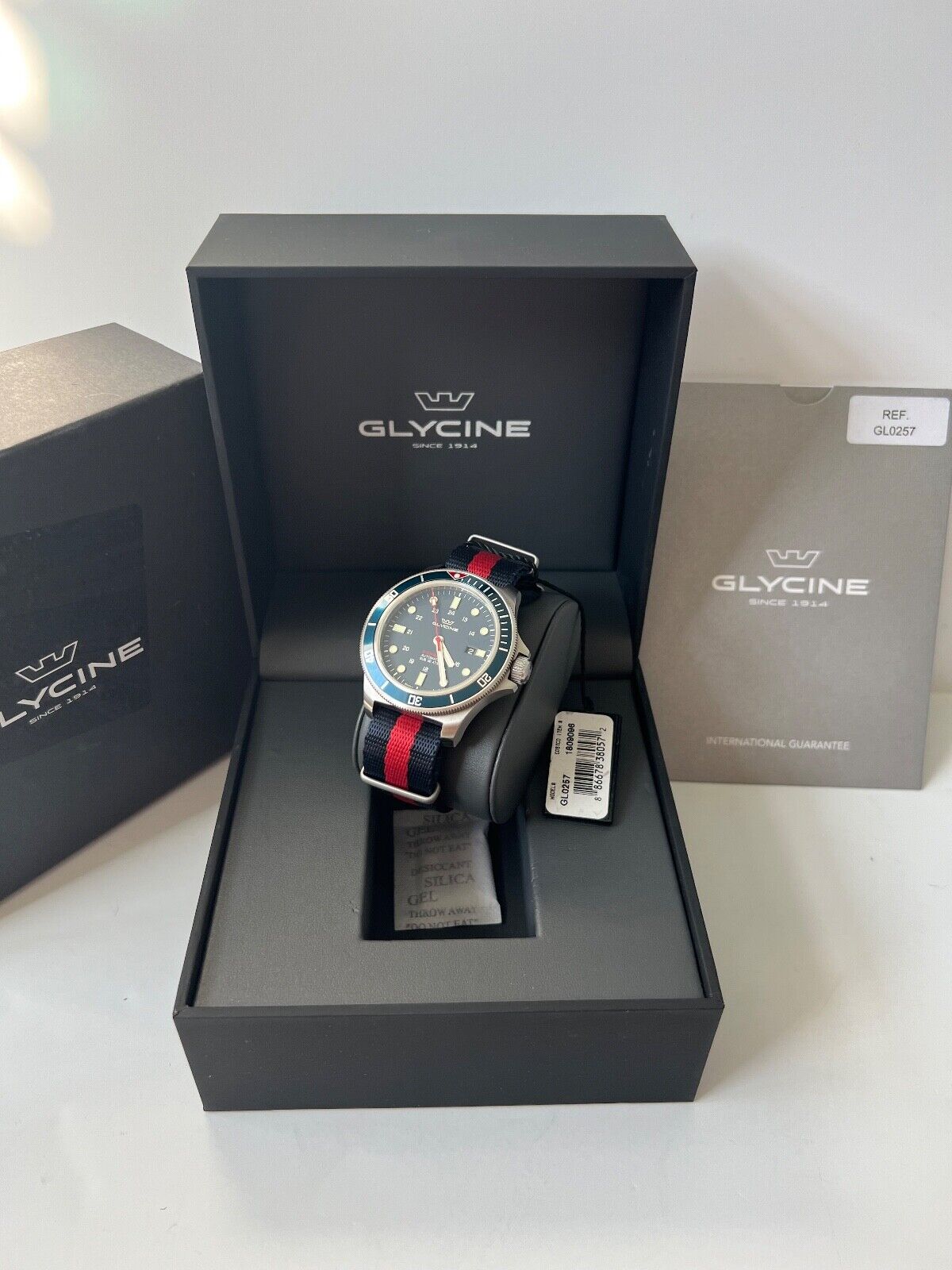 Glycine GL0257 Men s 46mm Combat Sub Swiss Made Automatic Sapphire