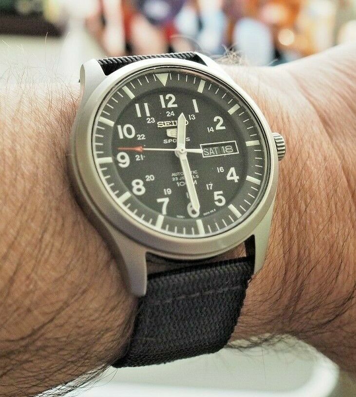 Seiko 5 Sports SNZG15K1 Automatic Gents Watch 23 Jewels 7S36