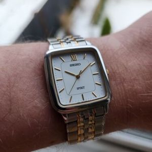 SEIKO SPIRIT 7N01-5210 QUARTZメンズクォーツ Seiko Spirit 7N01-5210 Analog Quartz Men Men'S Watch Vintage