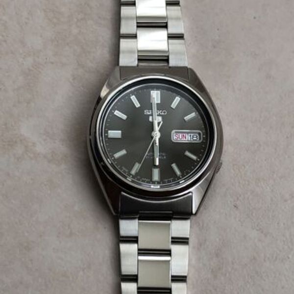 Seiko SNXS79J1 Automatic Gray Dial Day Date Men’s Watch with Oyster ...