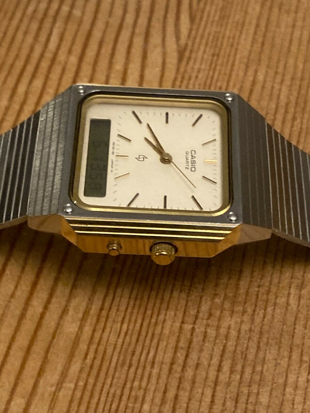 GENTS VINTAGE CASIO AQ-500 DUAL TIME WATCH 90`S | WatchCharts
