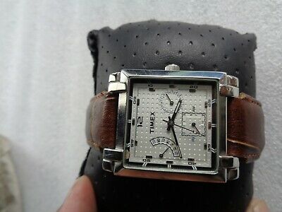 BEAUTIFUL SILVER SQUARE DIAL TIMEX TORQUE USA MENS QUARTZ MULTI