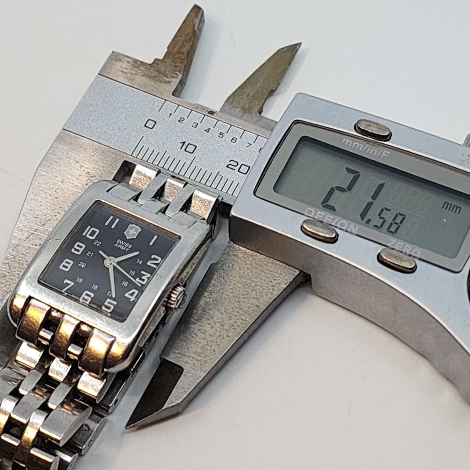Swiss Army Lady Watch #24023 Victorinox Swiss Army Alliance Rectangle Ladies Watch 24023  main image 4
