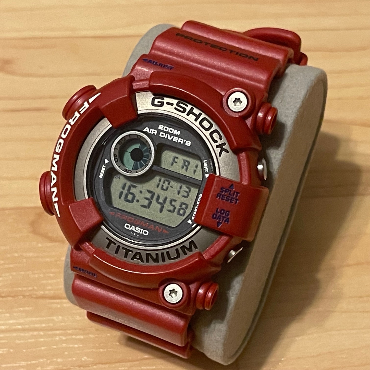 WTS] Casio G-Shock DW-8201GF-4 Frogman DW-8200 Series Red Vintage